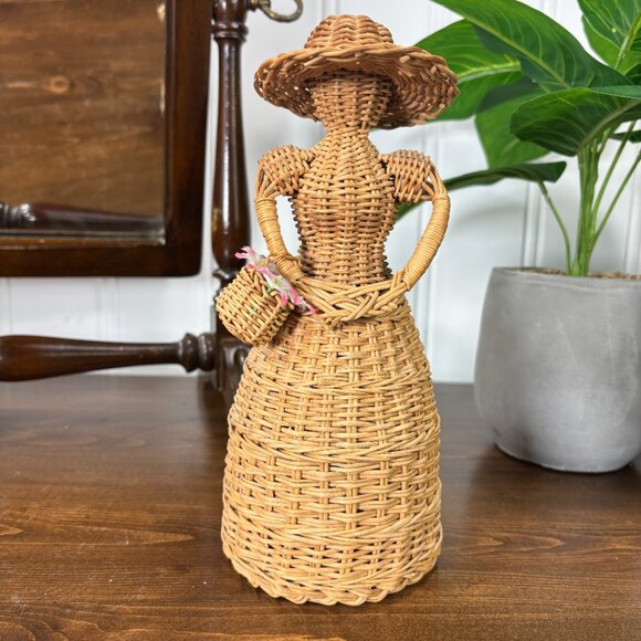 Vintage Wicker Lady Figurine Woven Basket Doll with Hat and Flowers Boho Decor - Picture 2 of 14